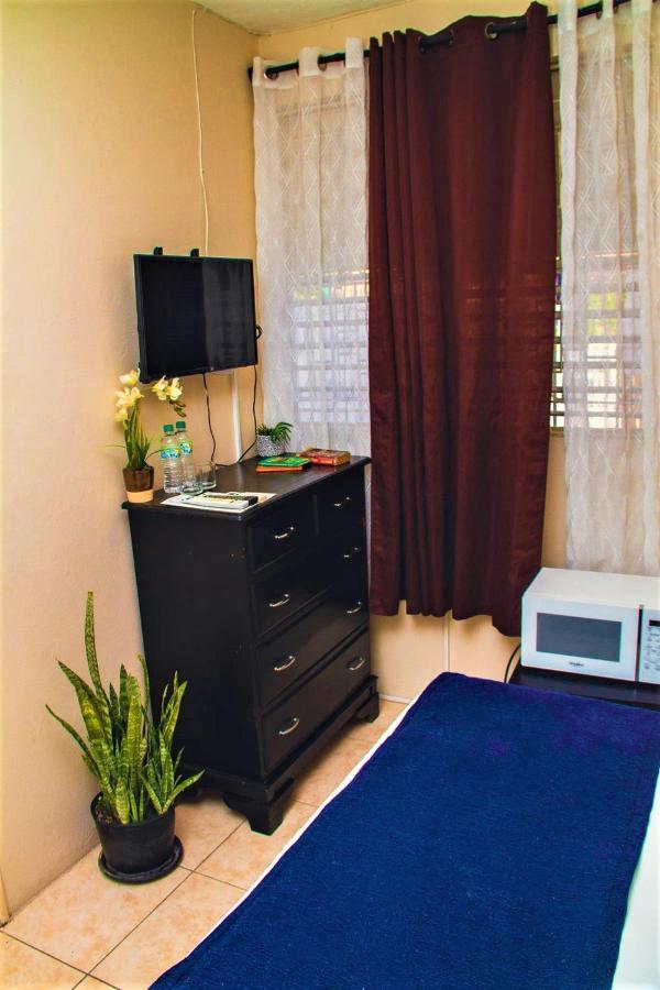Eventuality B&B New Кингстон Экстерьер фото